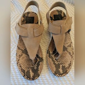 Naturalizer Women's Lincoln Sandals Tan Leather Sz. 8